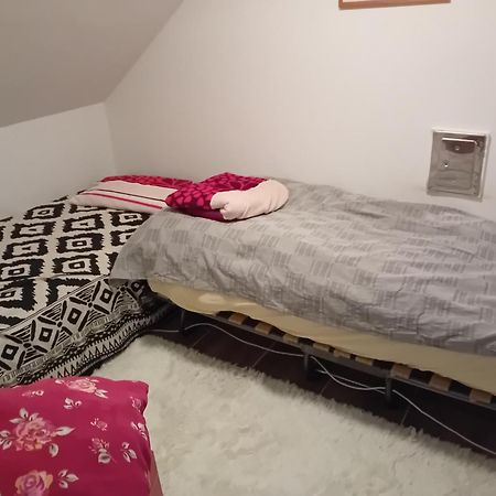 Bei Hanna Lägenhet Enying Exteriör bild